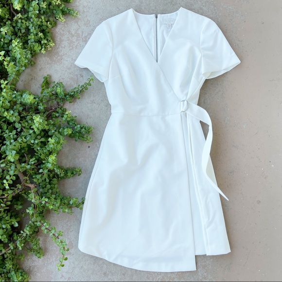 Ted Baker Dresses & Skirts - Ted Baker Marimel Short-Sleeve Jersey Wrap Dress in White, Size Ted 2 (US 4-6)